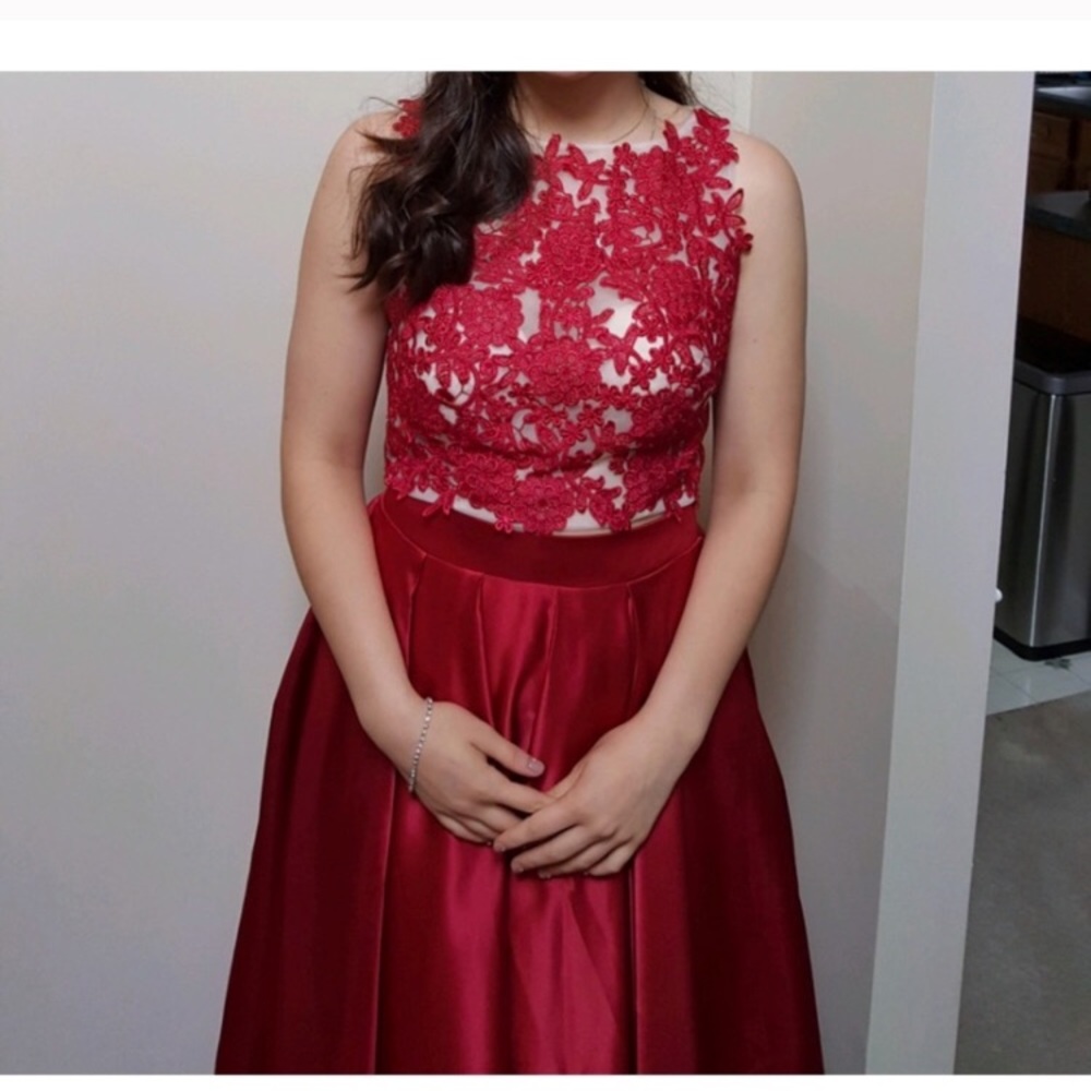 Two piece prom dress❤️